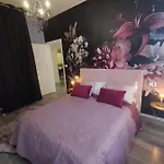 Apartamento Aurora Flowers - Two And Free Parking Near Center And Train Station *