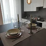 Апартаменты Aurora Flowers - Two And Free Parking Near Center And Train Station *