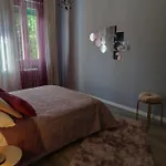 Апартаменты Aurora Flowers - Two And Free Parking Near Center And Train Station