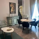 Aurora Flowers - Two And Free Parking Near Center And Train Station * Модена