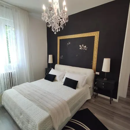 דירה Aurora Flowers - Two And Free Parking Near Center And Train Station